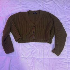 dart green button up cropped sweater, usa large